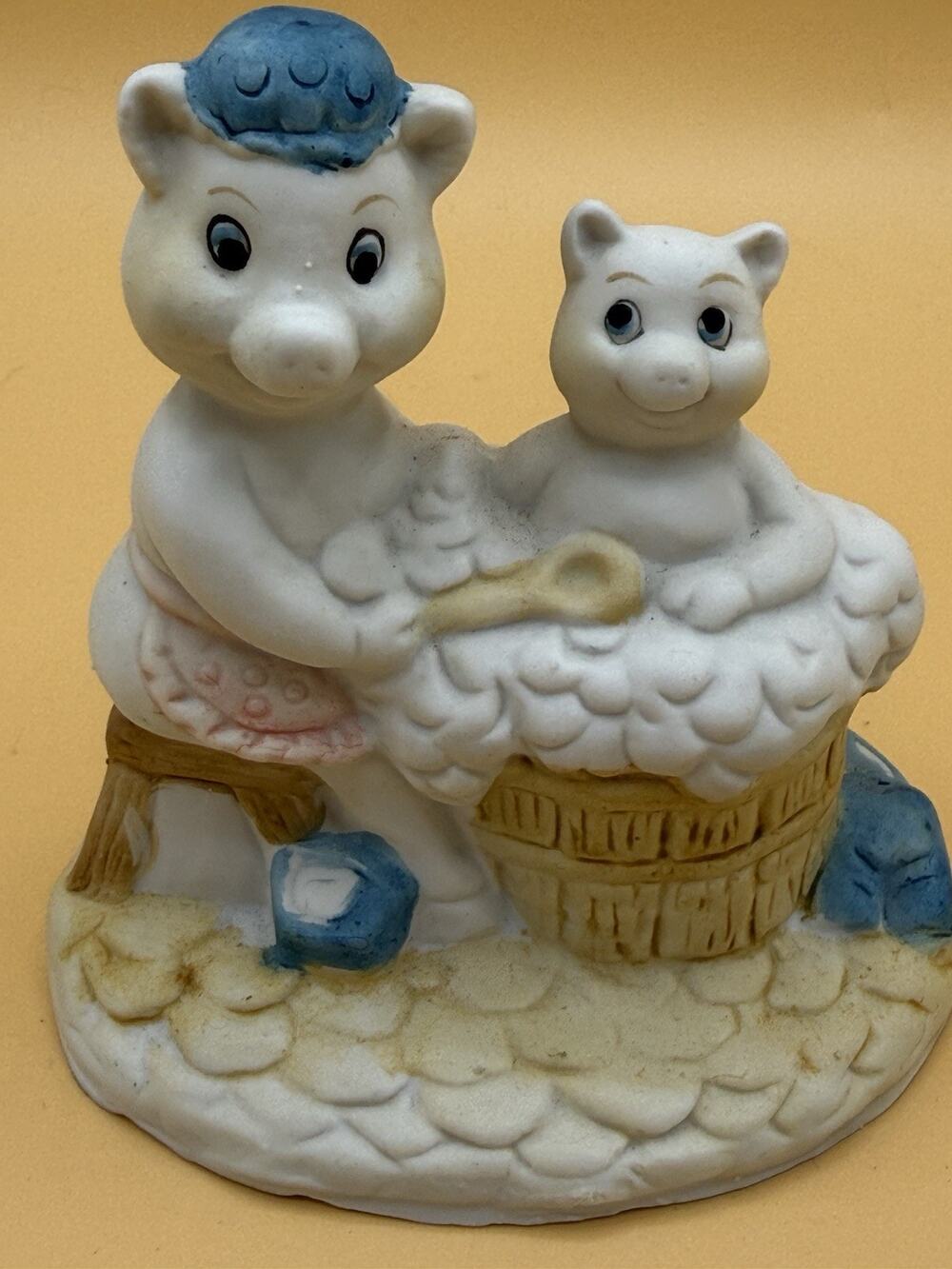 Vintage Bisque Pig Figurine Mother Pig Washing Piglet Bath Tub Taiwan
